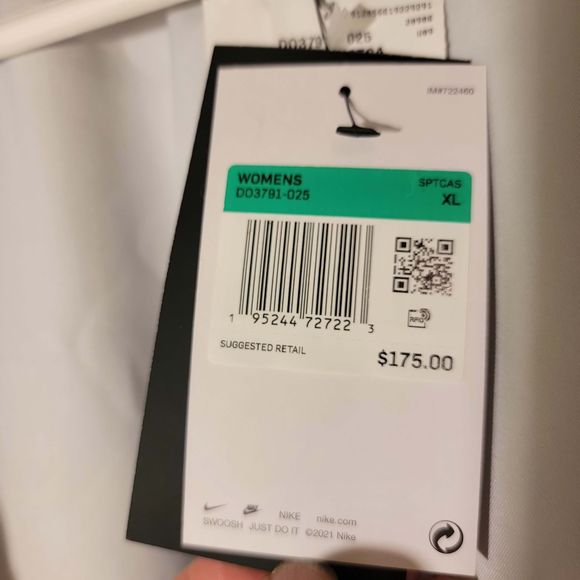 NWT Nike Women’s Oversized Faux Fur Swoosh Jacket - Picture 4 of 7